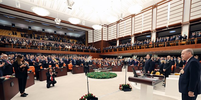 Yeni yasama yılı başladı