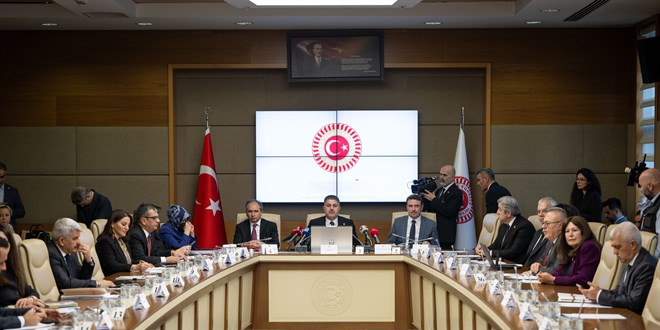 Bebek Ölümlerini Araştırma Komisyonu, SGK yetkililerini dinledi