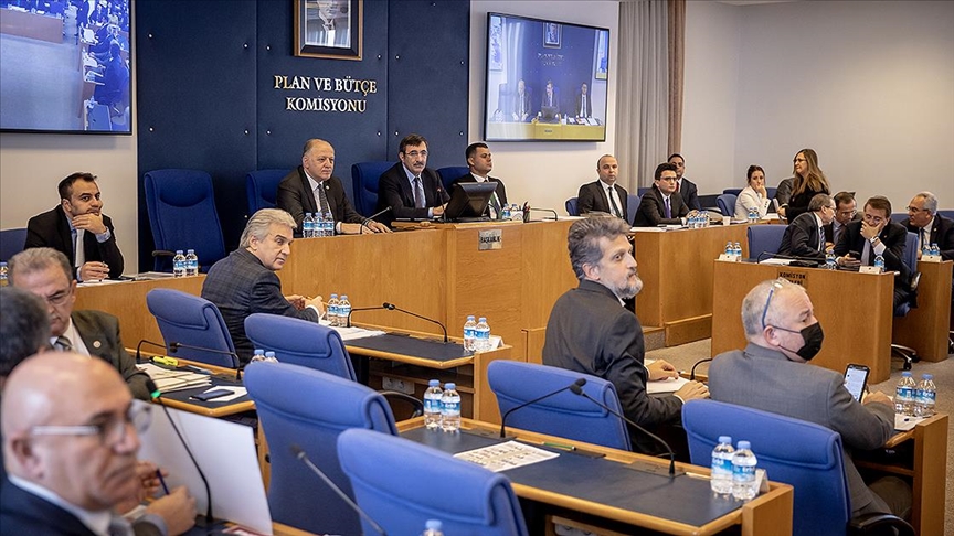 En düşük emekli aylığı teklifi, Plan ve Bütçe Komisyonu'nda