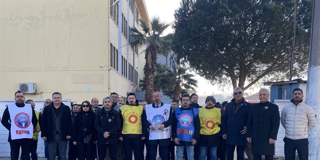 Okulda öğretmenin darbedilmesiyle ilgili 2 kişi tutuklandı