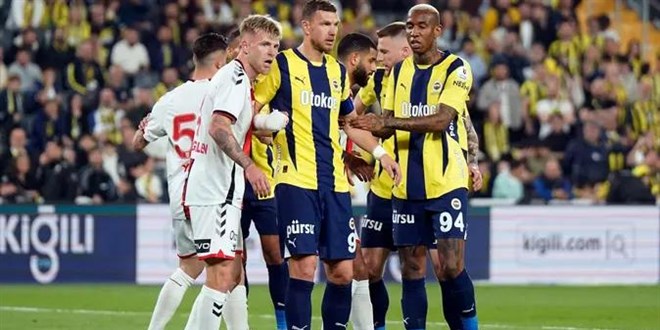 Fenerbahçe evinde ilk kez gol atamadı