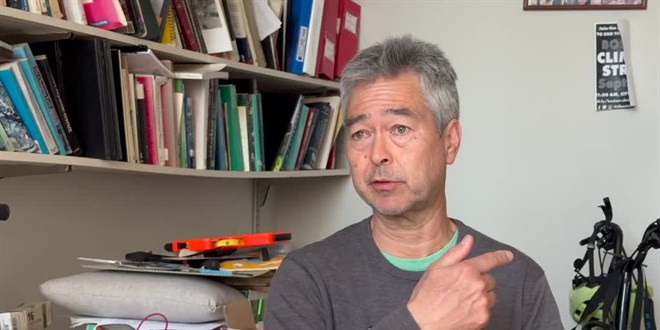 ABD'li Profesör, tutuklu Rümeysa Öztürk için açlık grevine başladı