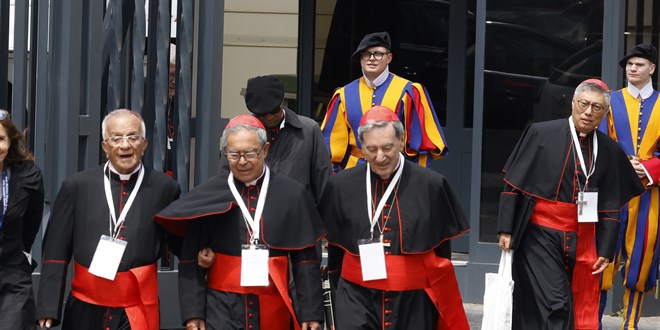 Papalık seçimi süreci 7 Mayıs'ta başlayacak