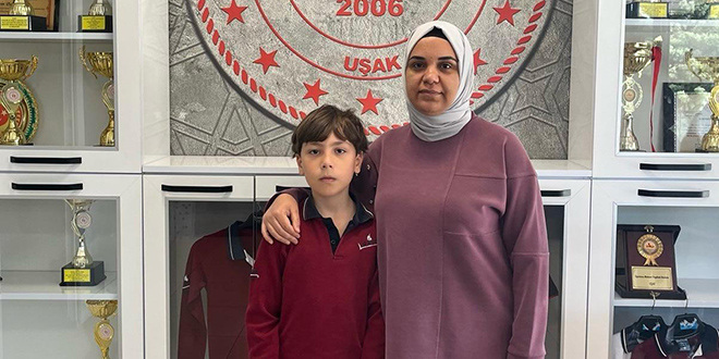 Öğretmen Heimlich Manevrasıyla Öğrencinin Hayatını Kurtardı