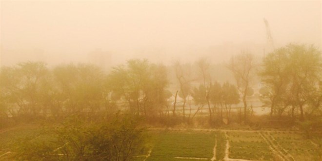 İran'da Kum Fırtınası 802 Kişiyi Hastanelik Etti