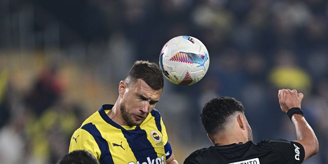 Beşiktaş, Kadıköy'den 3 puanla çıktı