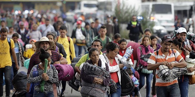 ABD, ülkelerine dönmek isteyen göçmenlere bin dolar verecek