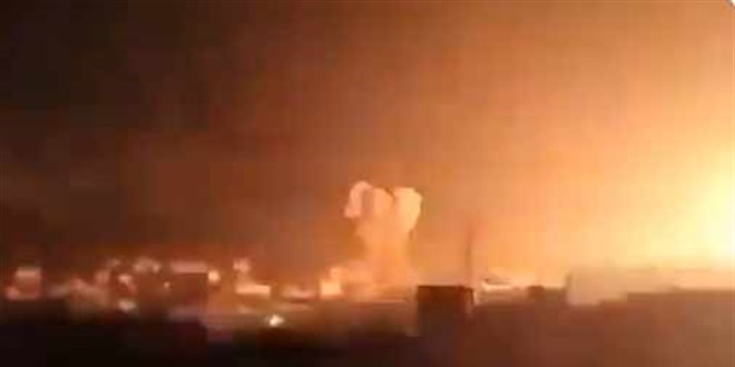 Hindistan, Pakistan'a füzelerle saldırdı