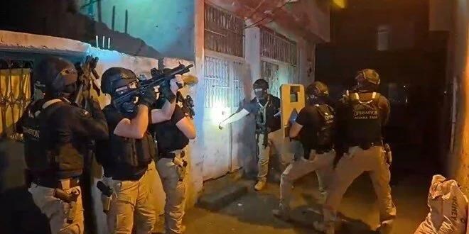 Adana'da DAEŞ operasyonu: 5 şüpheli tutuklandı
