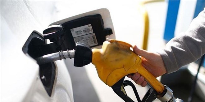 Akaryakıt Fiyatları: Motorin ve Benzinde Yeni Artışlar