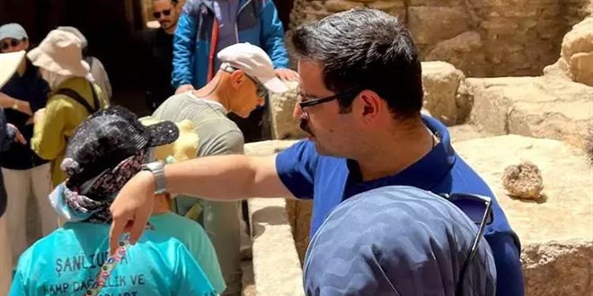 Hafta içi kaymakam, hafta sonu turizm rehberi