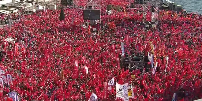 Özgür Özel '2 milyon' dedi, emniyet '70 bin'