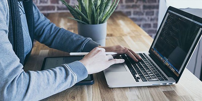 Uzun süre oturmak beyninizi küçültüyor olabilir