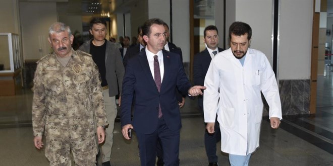 Bitlis'te göreve giden polisler kaza yaptı: 2 yaralı