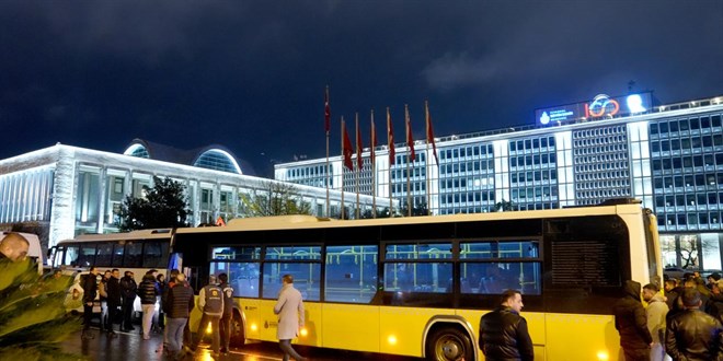 İBB ve Özel Halk Otobüsleri Anlaştı, Seferler Devam Ediyor