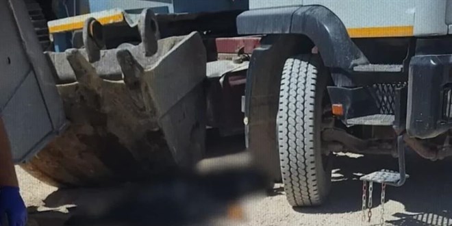Taş ocağında kepçenin altında kalan işçi hayatını kaybetti