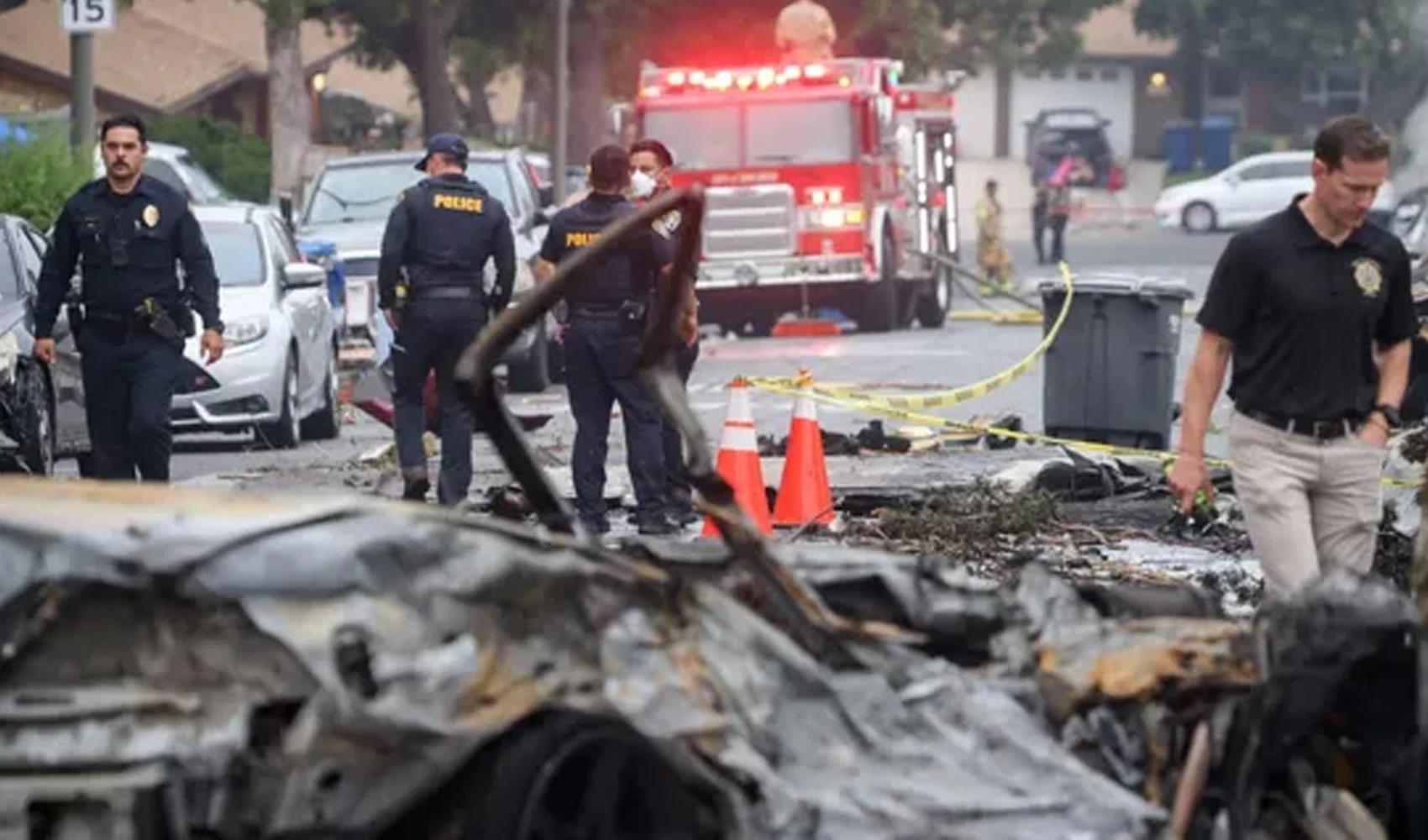 ABD'de küçük uçak yerleşim bölgesine düştü: 2 ölü, 8 yaralı