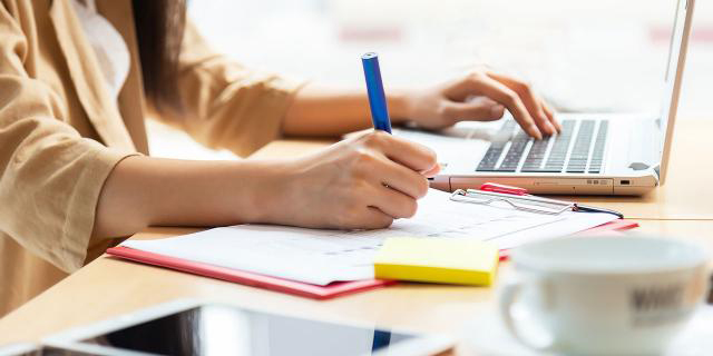 İŞKUR Araştırdı: İkiz Dönüşümle İstihdamın Azalacağı ve Artacağı Meslekler