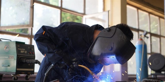 Fabrika Gibi Lise! Yıllık 5 Milyon TL Ciro Yapıyor