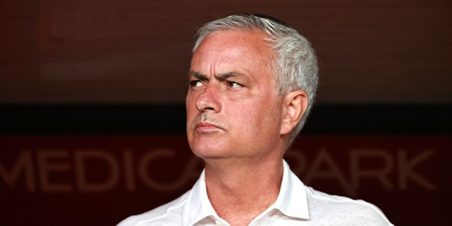 Mourinho: Kalecimizin hatasıyla maçı kaybettik