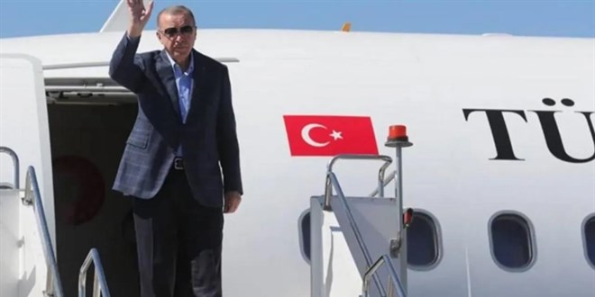 Cumhurbaşkanı Erdoğan, Azerbaycan'dan yurda döndü