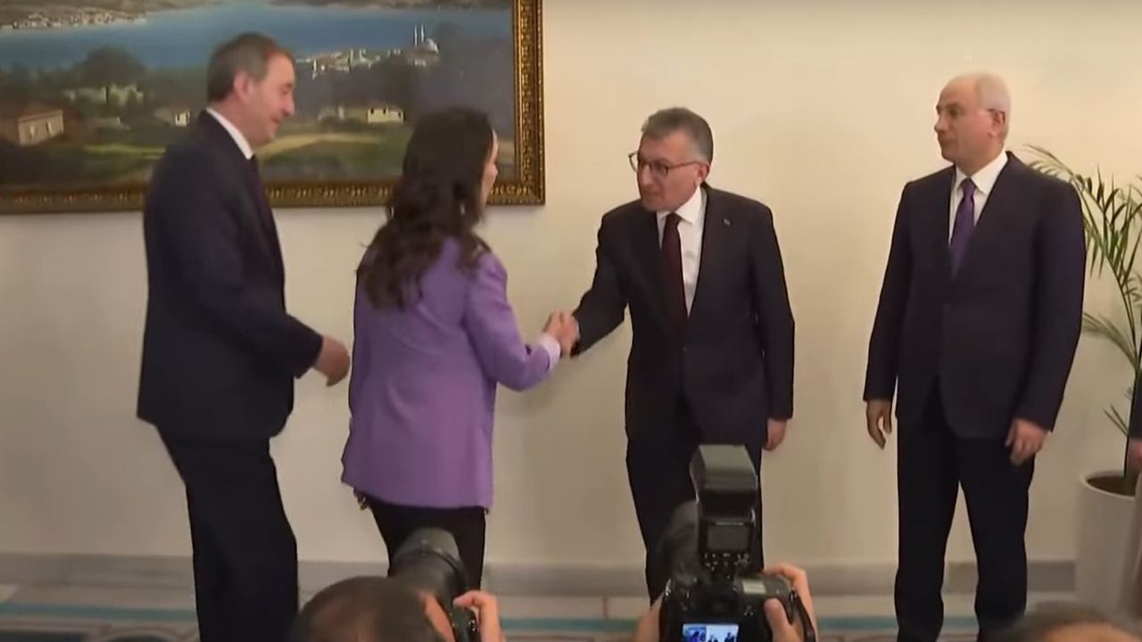 AK Parti - DEM görüşmesi bitti: Süreçle ilgili aksama yok